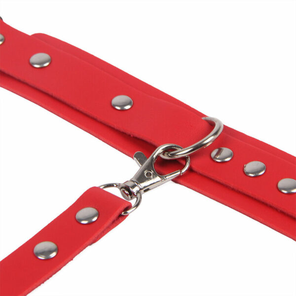 MENOTTES AVEC CEINTURE DE BONDAGE ROUGE – Image 4
