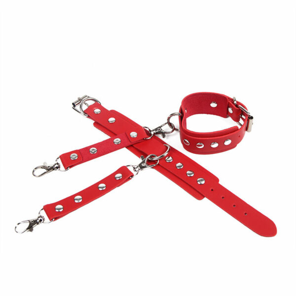 MENOTTES AVEC CEINTURE DE BONDAGE ROUGE – Image 6